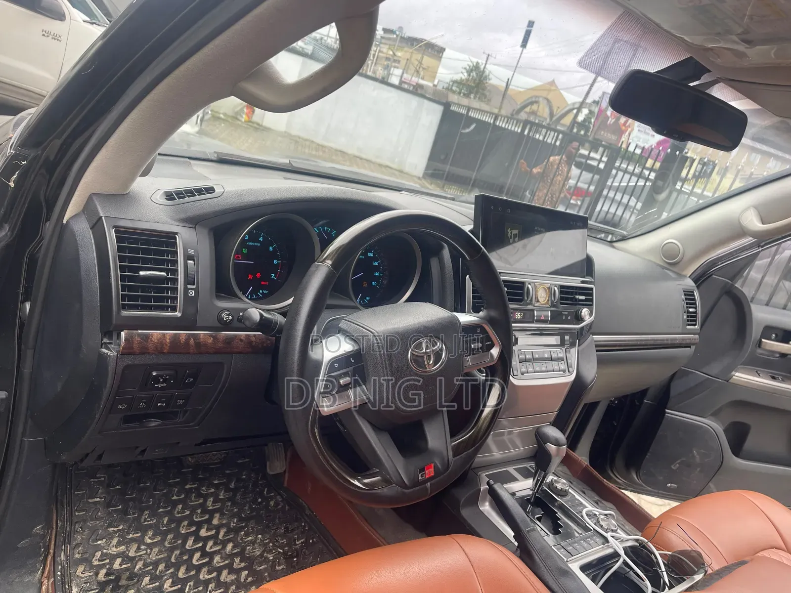 Toyota Land Cruiser 4.6 V8 VX-R 2013 Black