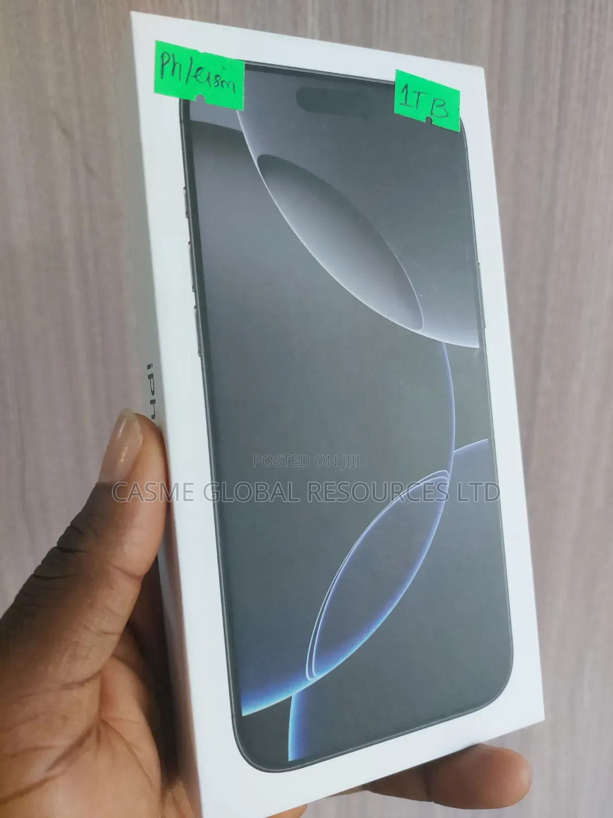 New Apple iPhone 16 Pro Max 1 TB Black