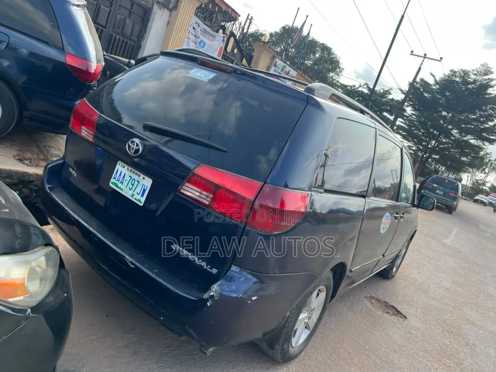 Toyota Sienna 2005 Blue
