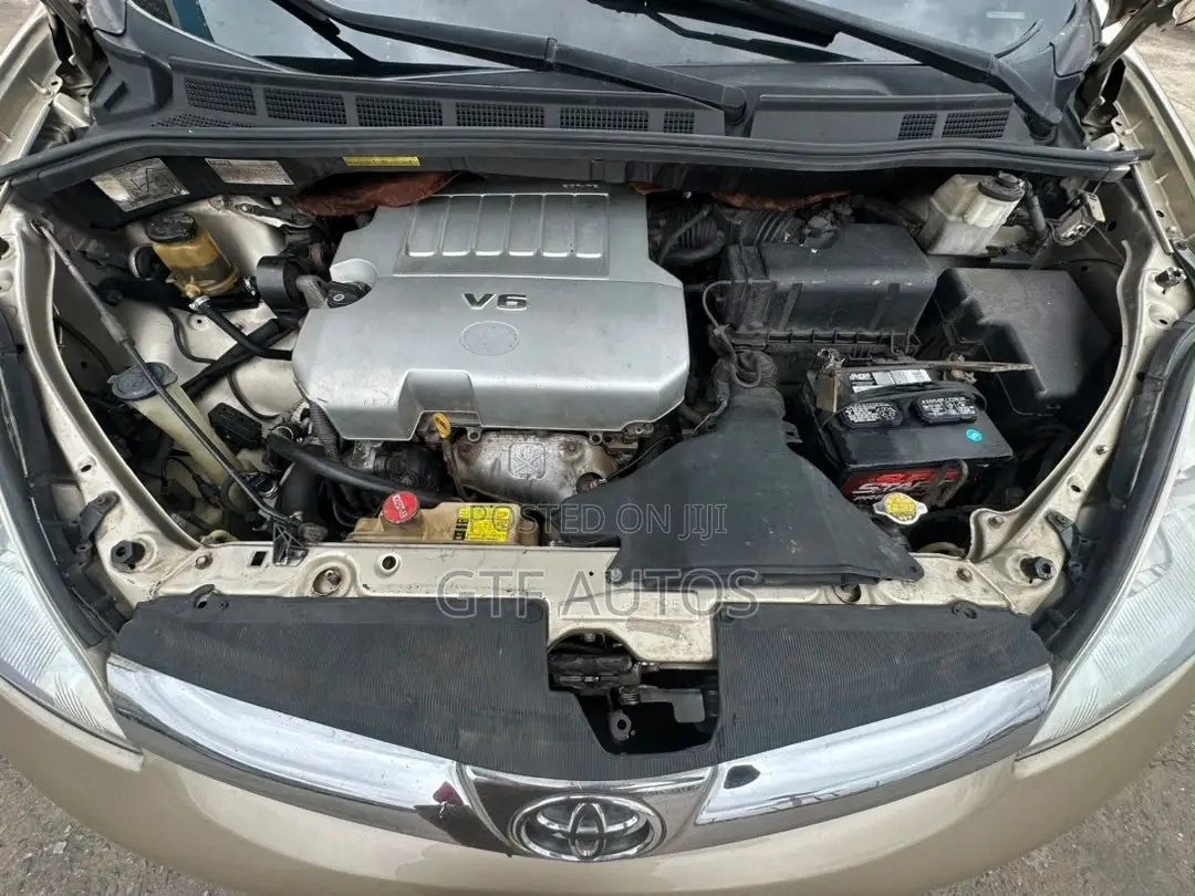 Toyota Sienna XLE Limited 2008 Gold
