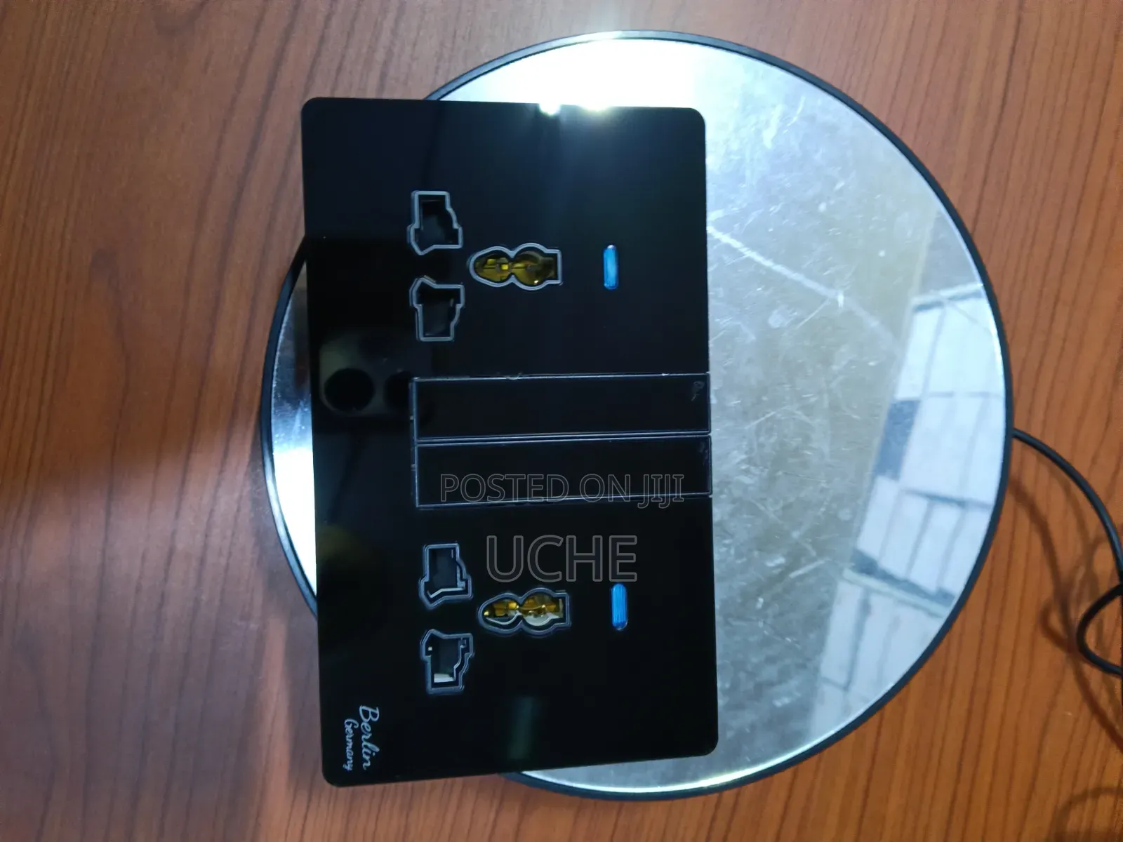 Berlin Glass Socket and Switches Gray Color