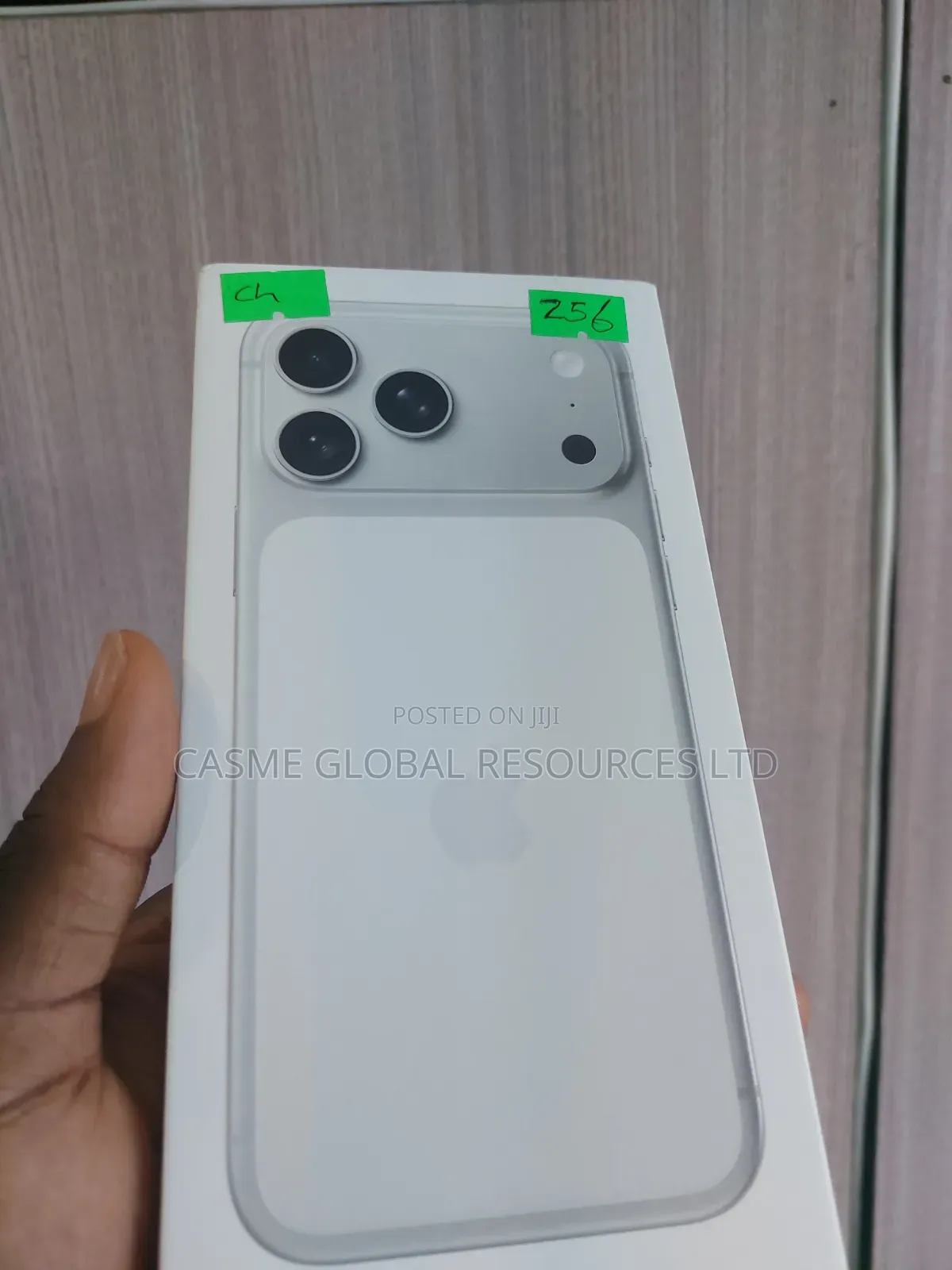 New Apple iPhone 17 Pro Max 256 GB Silver