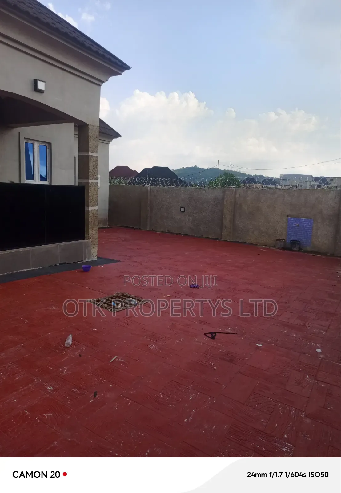 3bdrm Bungalow in Scc Road, Kubwa for sale
