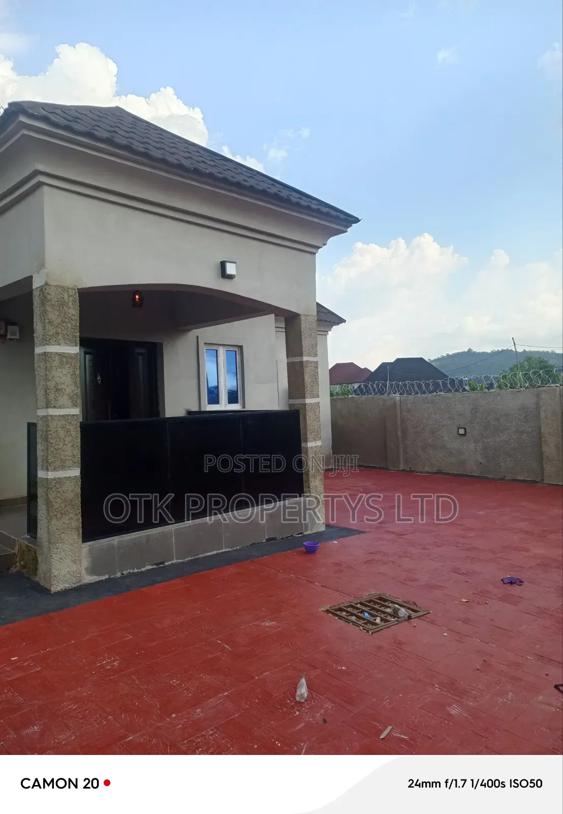 3bdrm Bungalow in Scc Road, Kubwa for sale