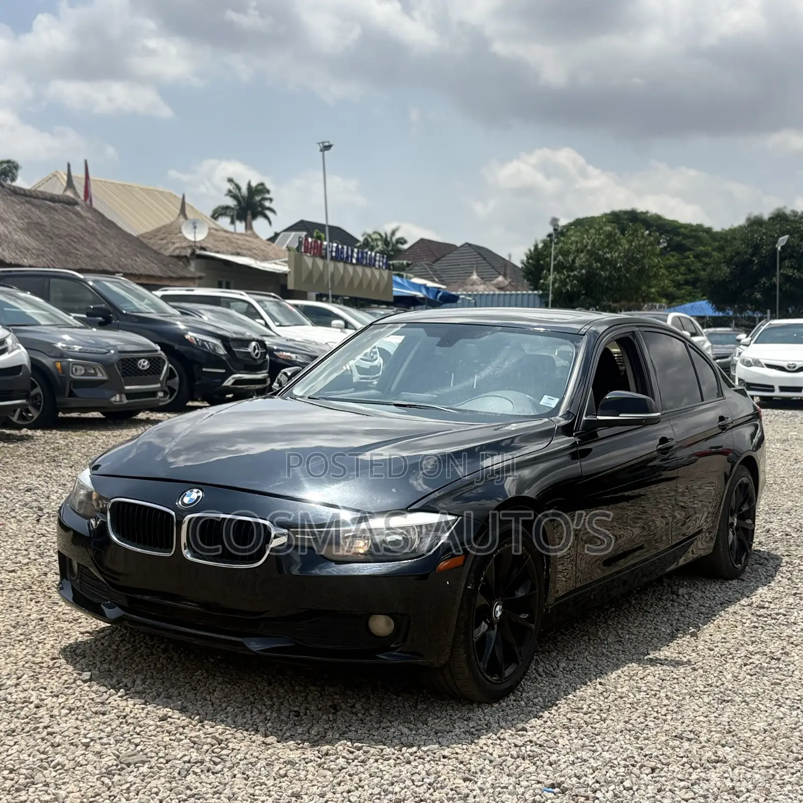 BMW 320i 2013 Black