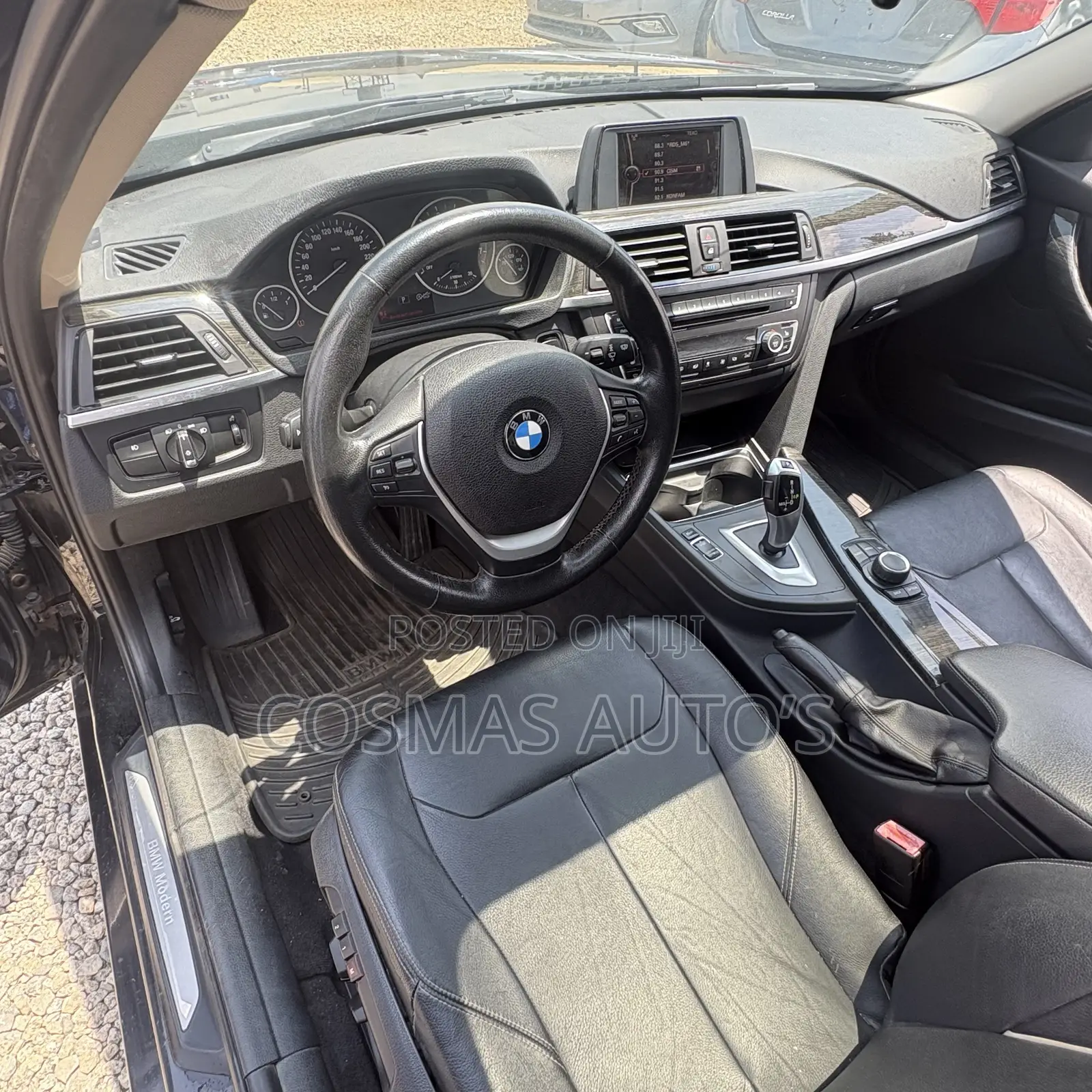 BMW 320i 2013 Black
