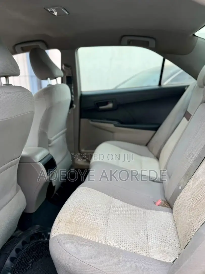 Toyota Camry LE 4dr Sedan (2.5L 4cyl 6A) 2013 Blue