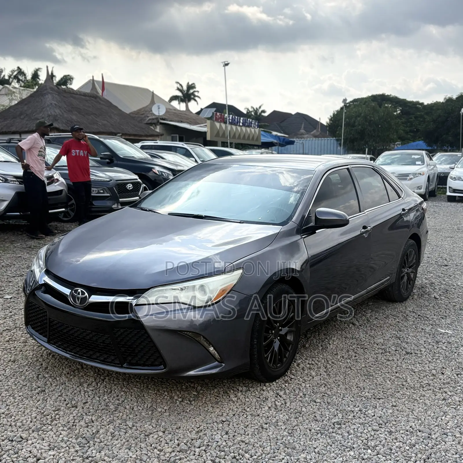 Toyota Camry LE 4dr Sedan (2.5L 4cyl 6A) 2015 Gray