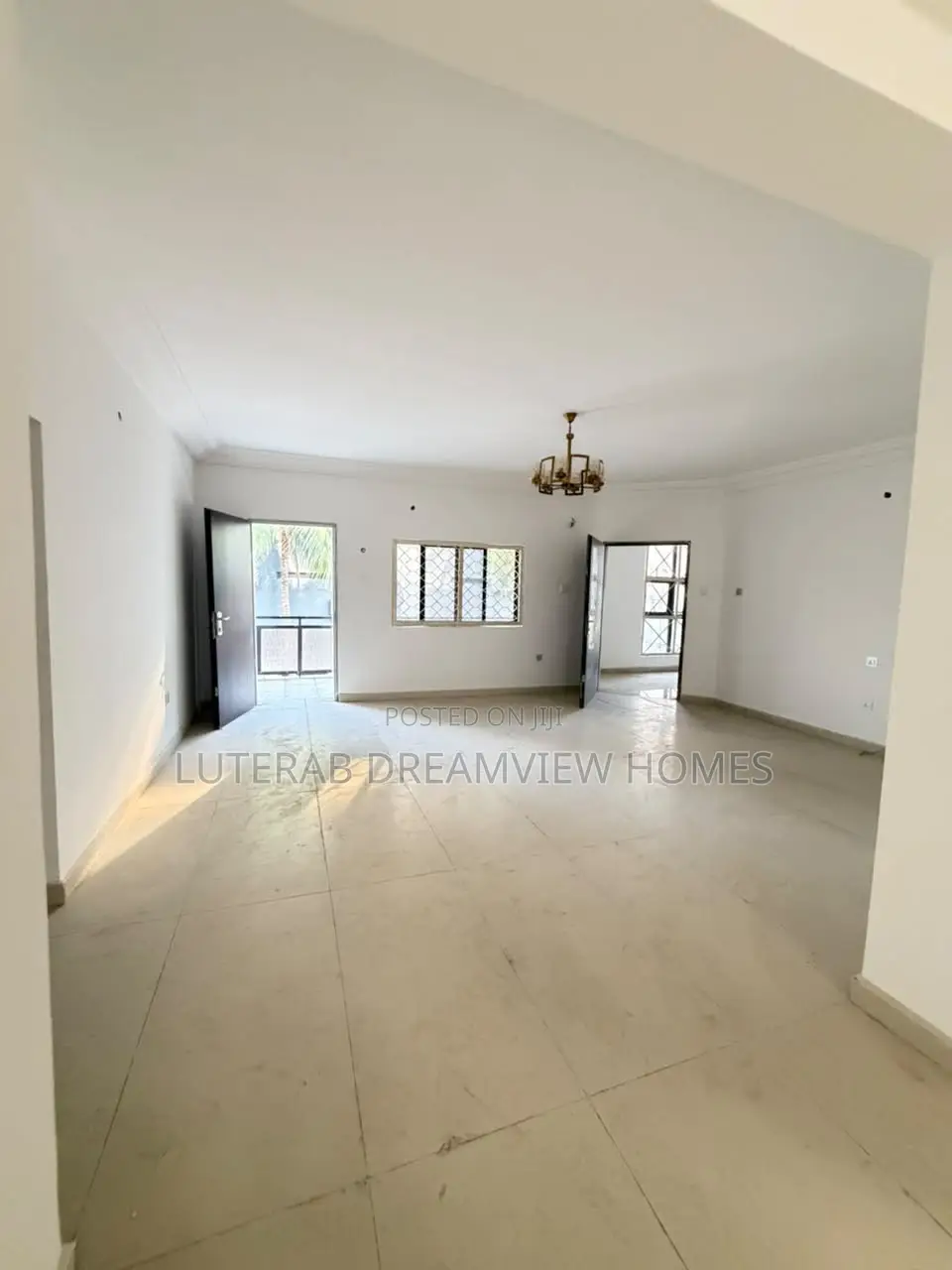 3bdrm Block of Flats in Heart Of Wuse 2 for rent