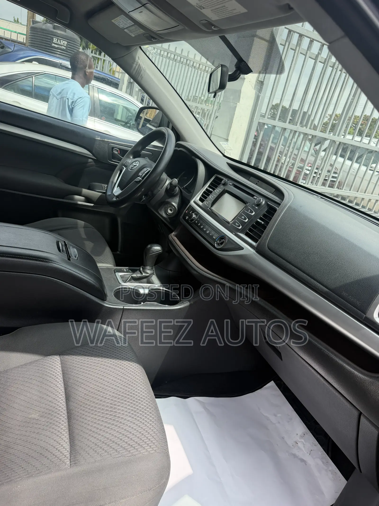 Toyota Highlander LE V6 4x4 (3.5L 6cyl 6A) 2016 Black