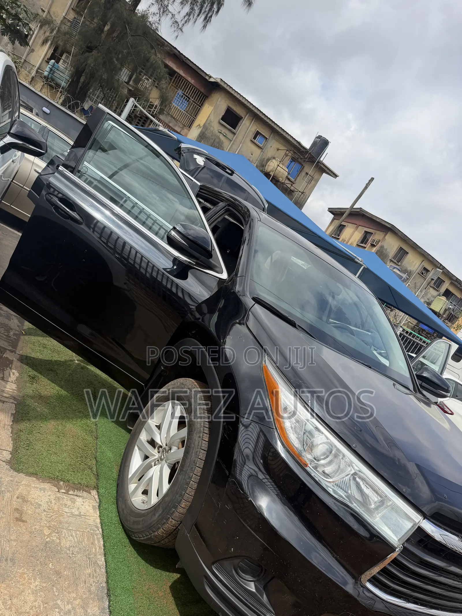 Toyota Highlander LE V6 4x4 (3.5L 6cyl 6A) 2016 Black