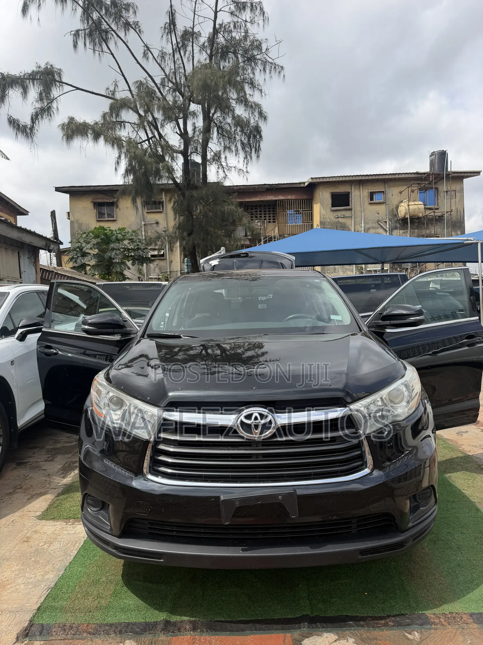 Toyota Highlander LE V6 4x4 (3.5L 6cyl 6A) 2016 Black