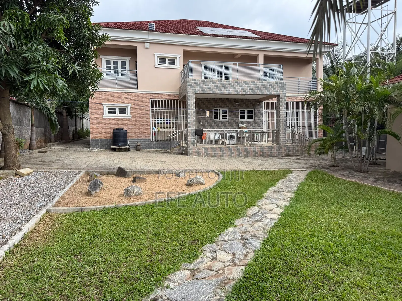 5bdrm Duplex in Guzape District for sale