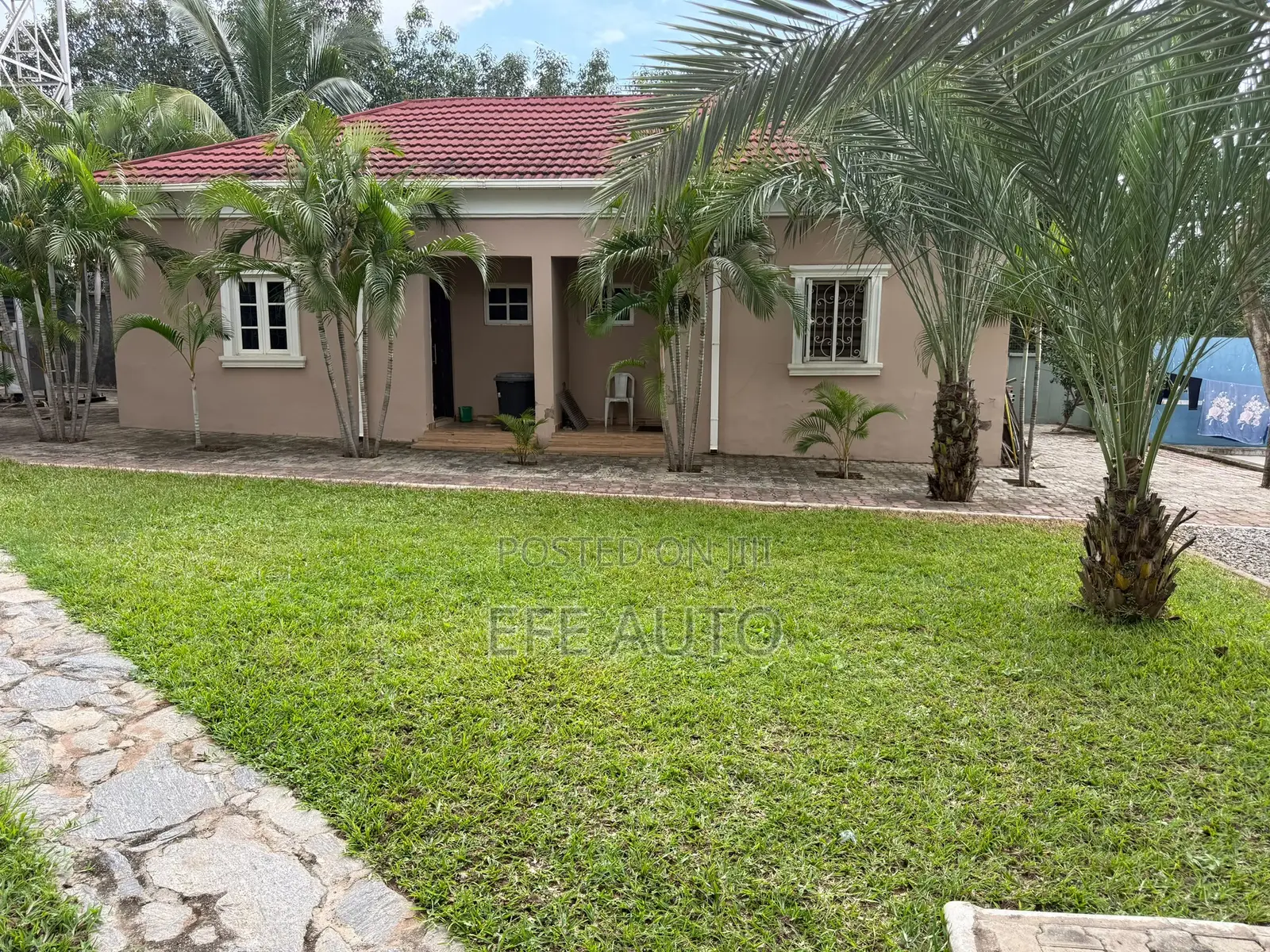 5bdrm Duplex in Guzape District for sale