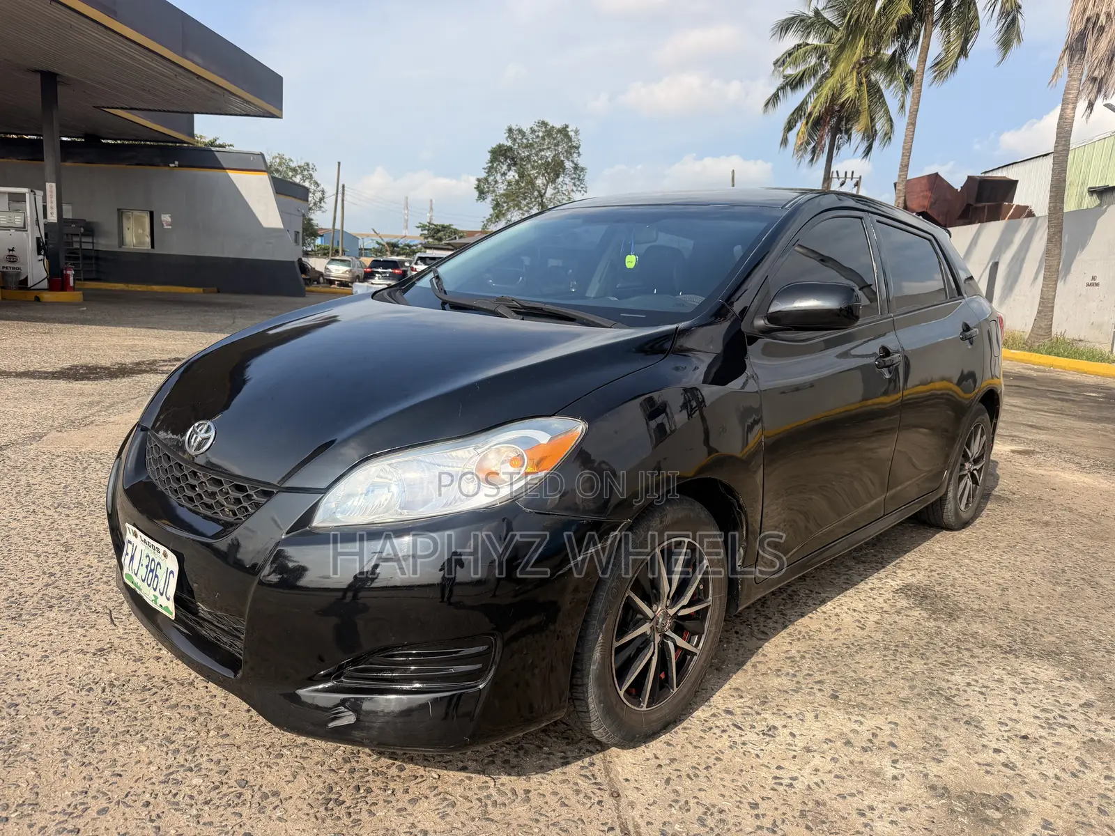 Toyota Matrix Hatchback FWD (1.8L 4cyl 5M) 2009 Black