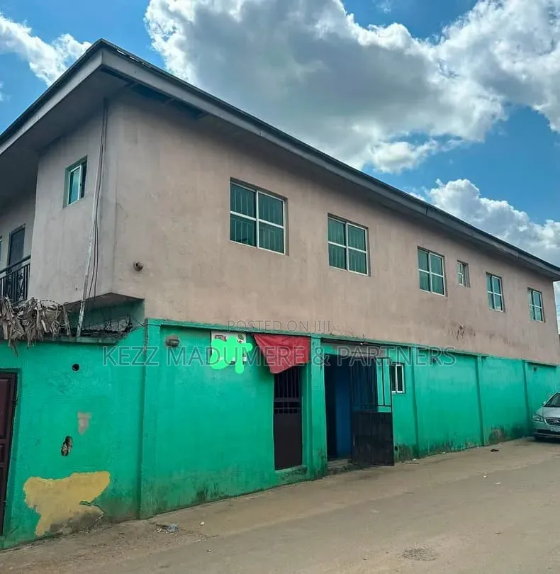 5bdrm Block of Flats in Rumuosi , Port, East West Road for sale