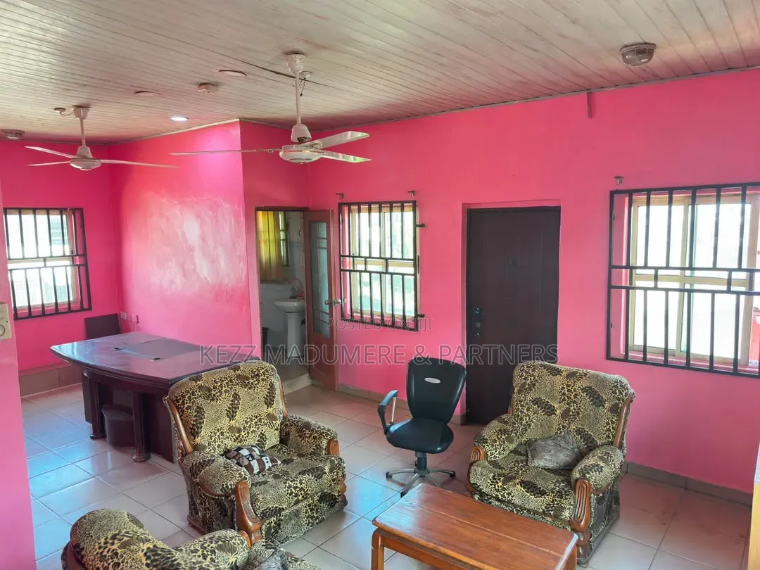 5bdrm Block of Flats in Rumuosi , Port, East West Road for sale