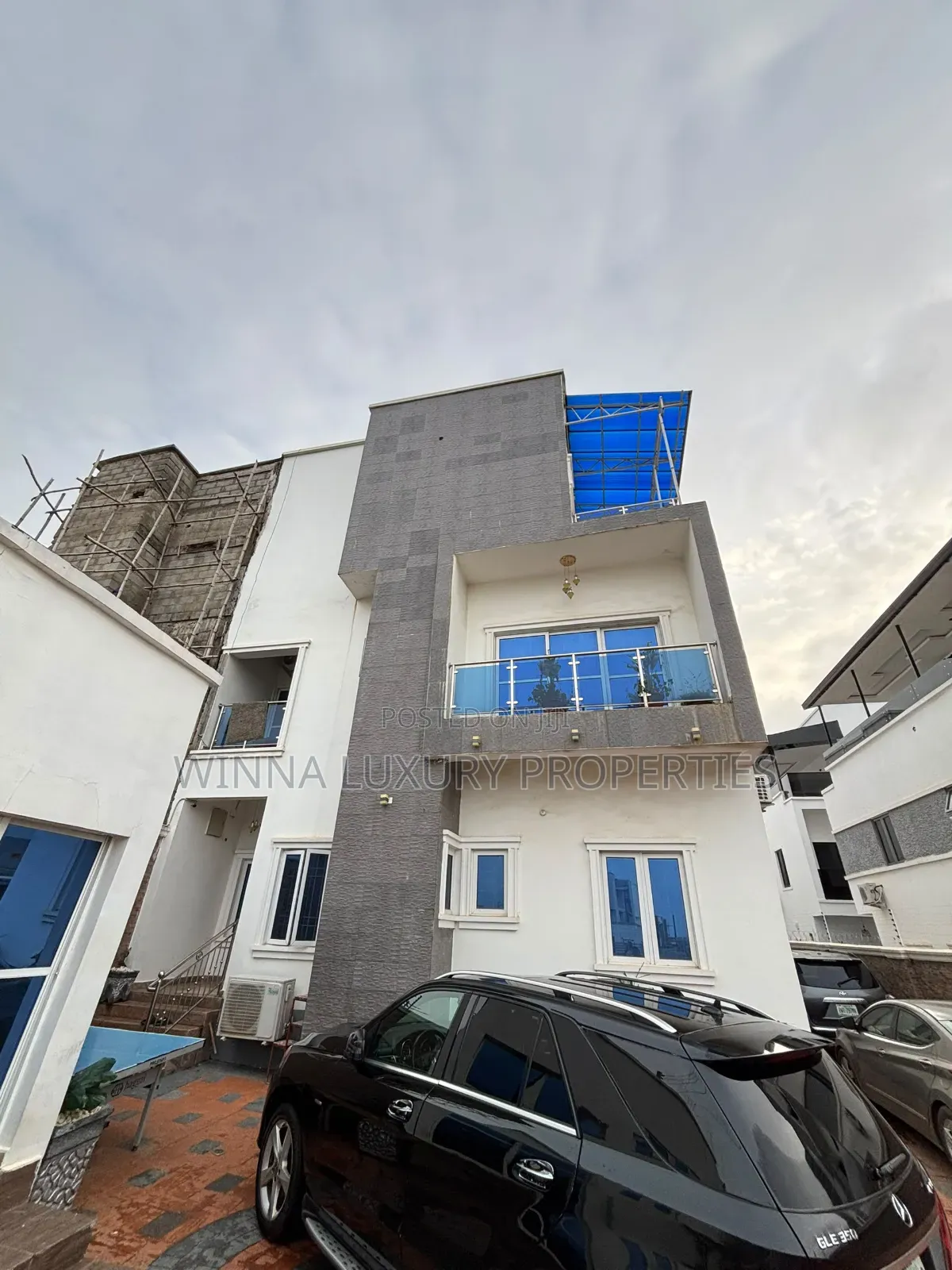 Furnished 6bdrm Duplex in Ochacho Estate, Life Camp for sale