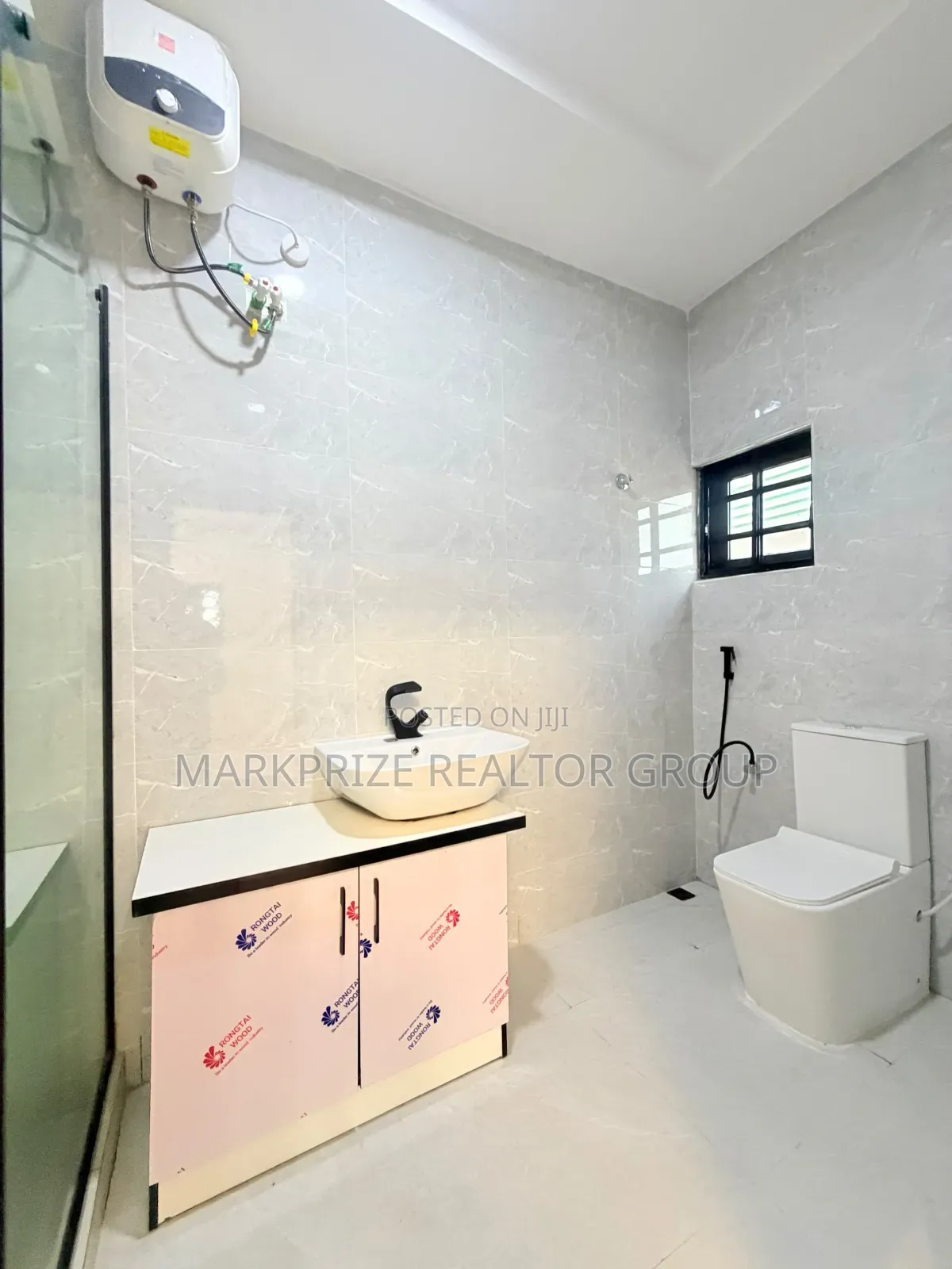 3bdrm Apartment in Gbagada Lagos for sale