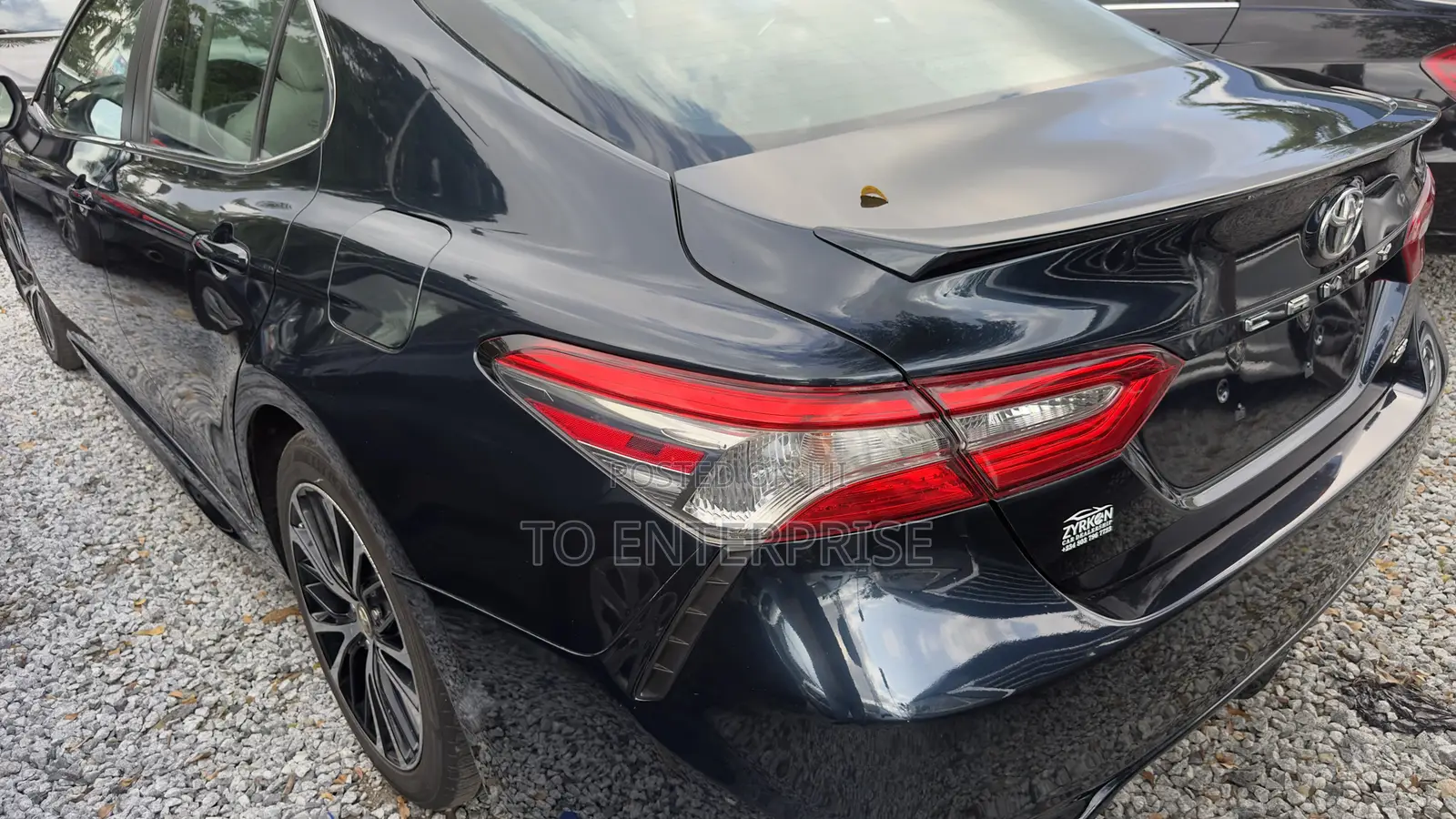 Toyota Camry 2018 Blue