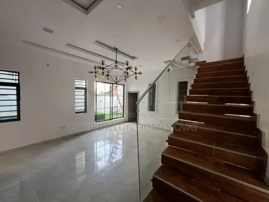 4bdrm Duplex in Ado Road Ajah Lagos for sale