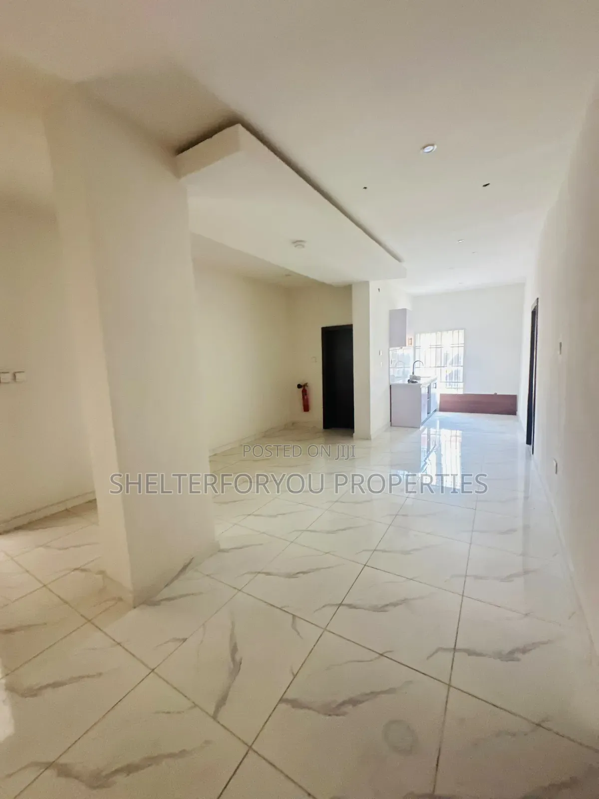 2bdrm Apartment in Lekki Phase 1 for rent