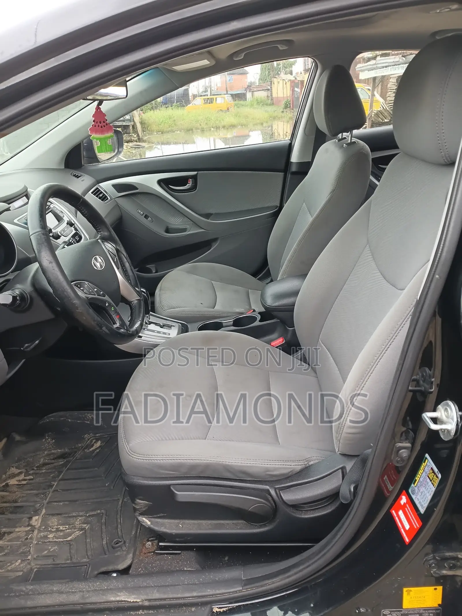 Hyundai Elantra Limited Sedan FWD (1.8L 4cyl 6A) 2013 Black