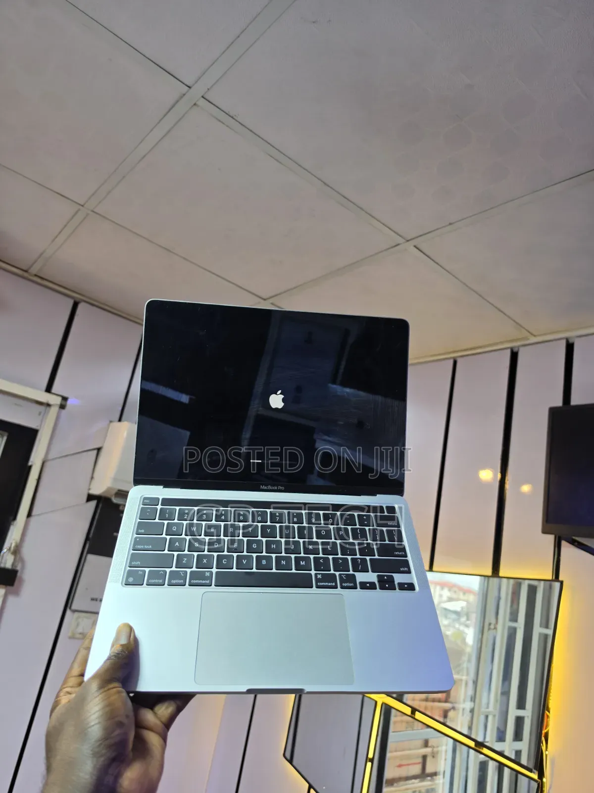 Laptop Apple MacBook Pro 2020 8GB Intel Core i5 SSD 256GB