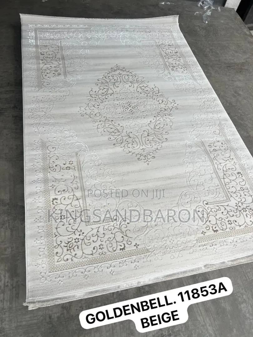 5x7fts of Cream and Gold Turkish Center Rugs