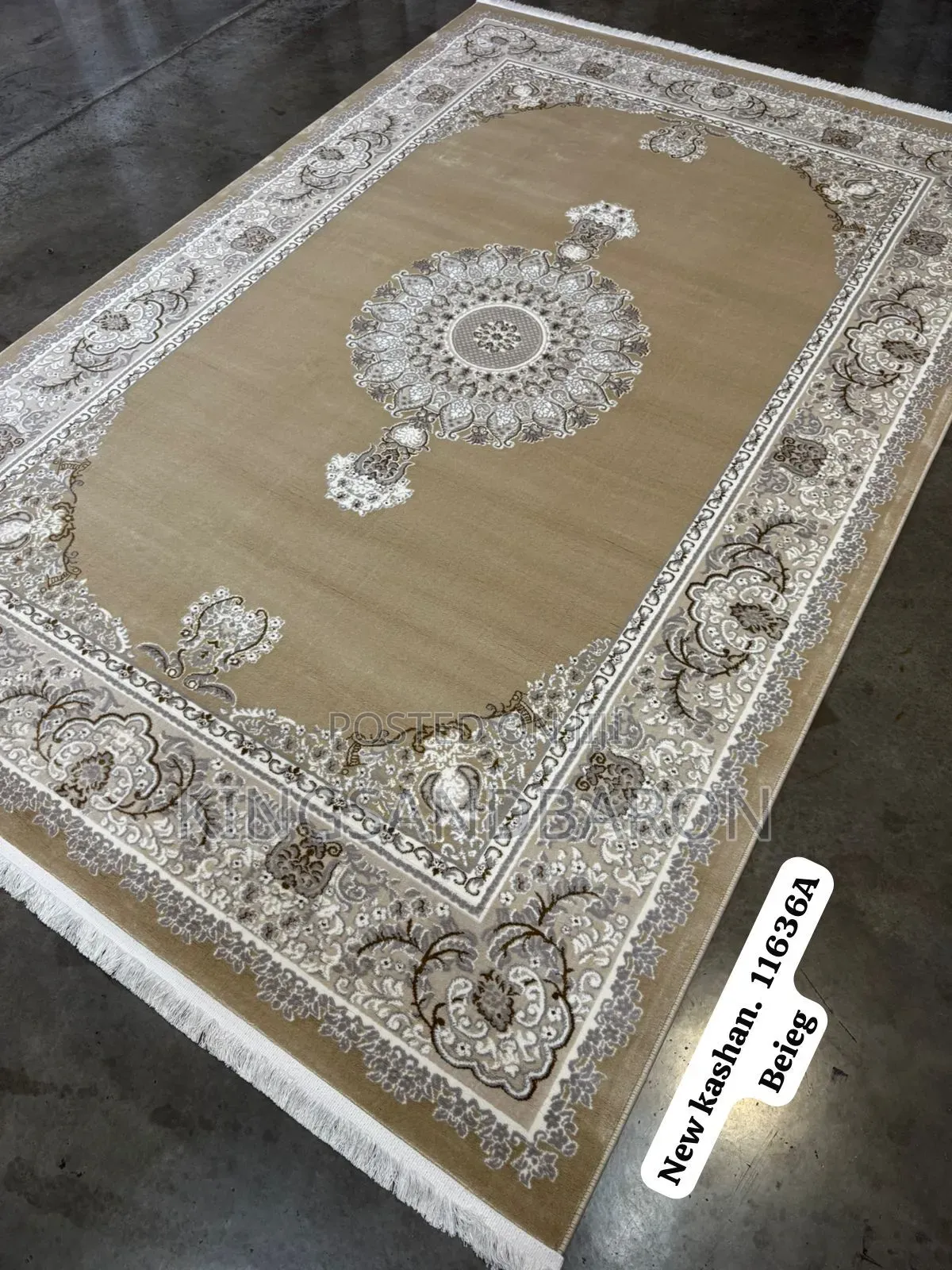 5x7fts Beige and Brown Arabian Center Rug