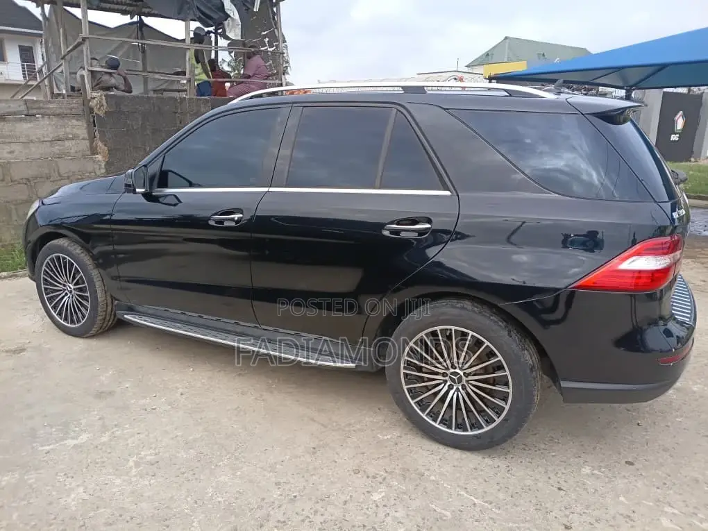 Mercedes-Benz M Class ML 350 4x2 2013 Black