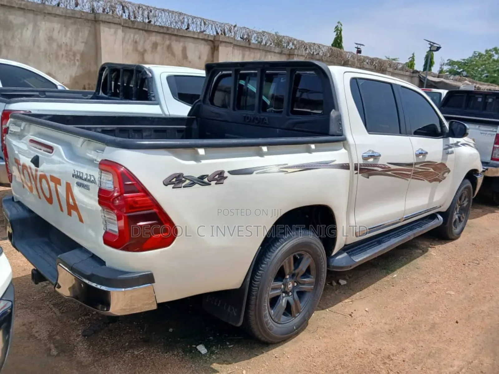 Toyota Hilux Revo Double Cab Petrol 2.7 AWD 2020 White