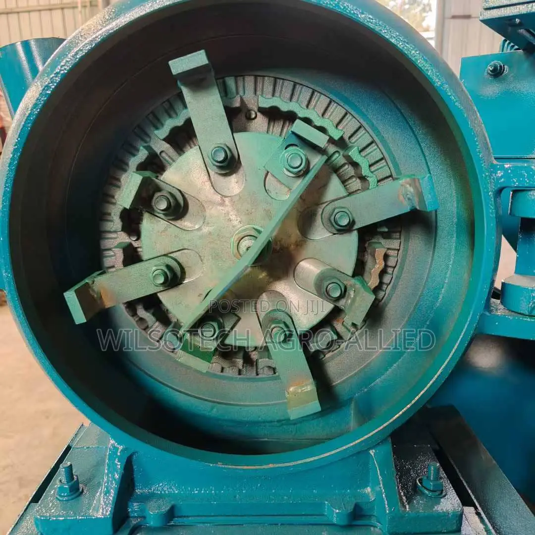2ton/Hr Pulverizer Machine With Cyclone Powered With Electric Motor