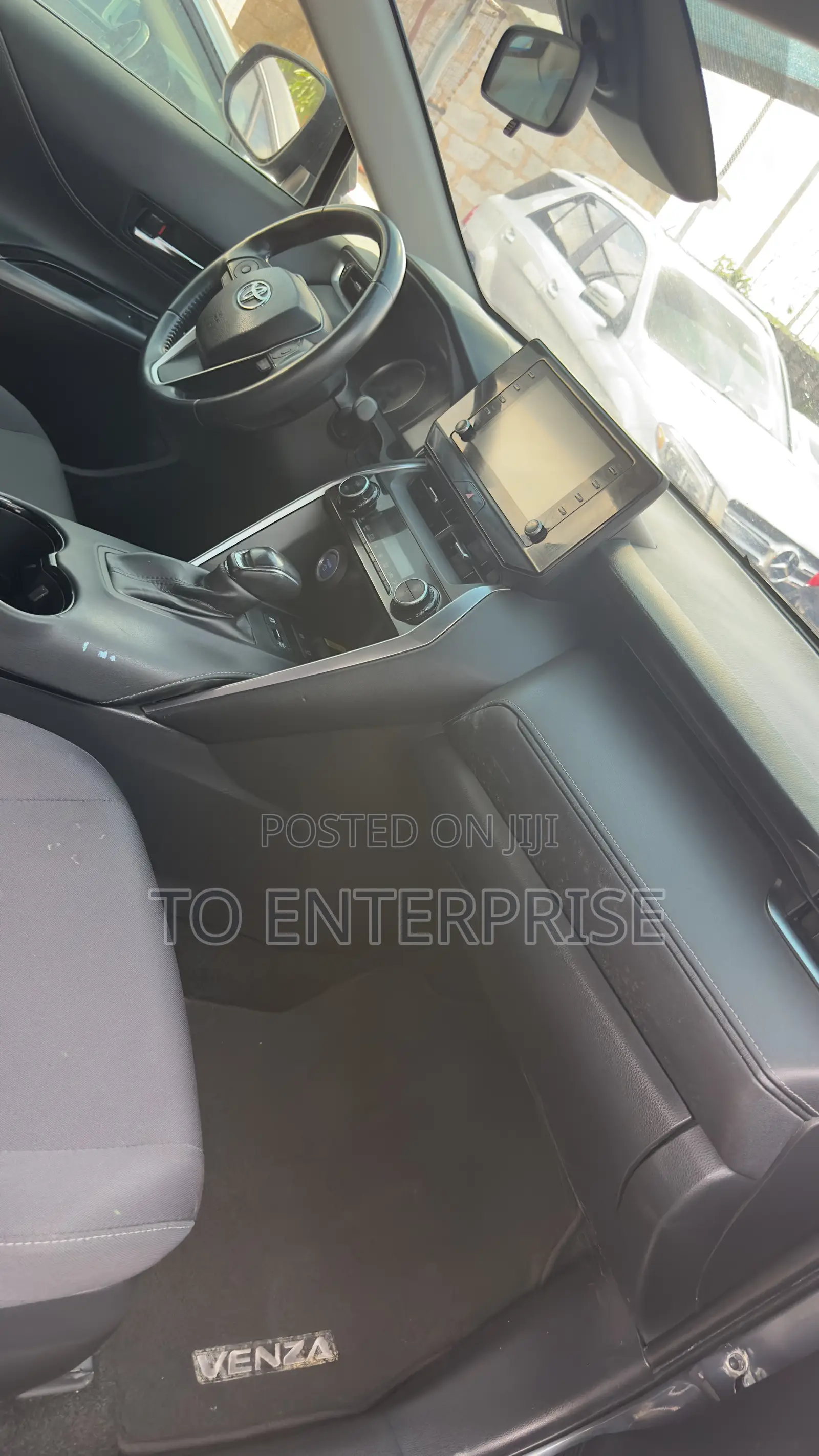 Toyota Venza 2022 Black