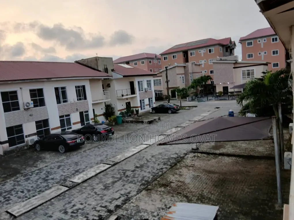 4bdrm Duplex in Sangotedo Ajah Lagos for rent