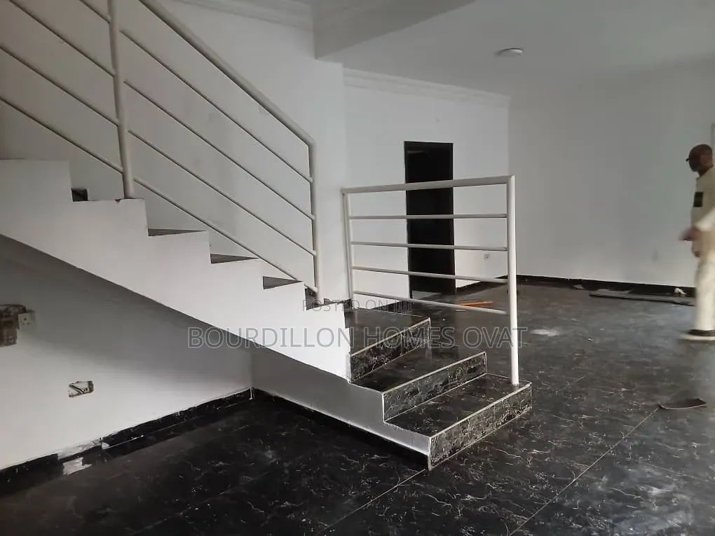 4bdrm Duplex in Sangotedo Ajah Lagos for rent