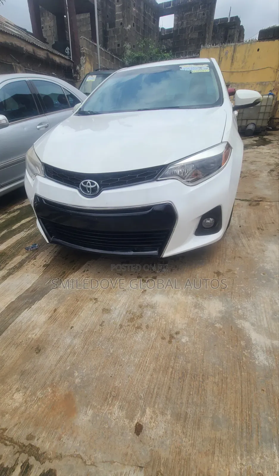 Toyota Corolla 2015 White