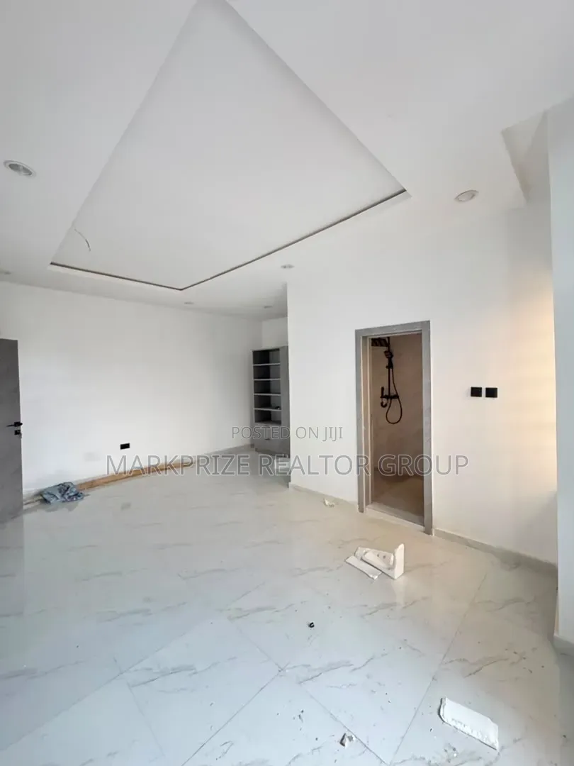 4bdrm Duplex in Gbagada Lagos for sale