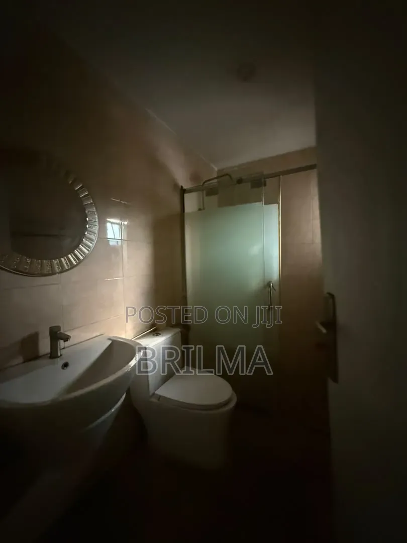 4bdrm Duplex in Kado for sale