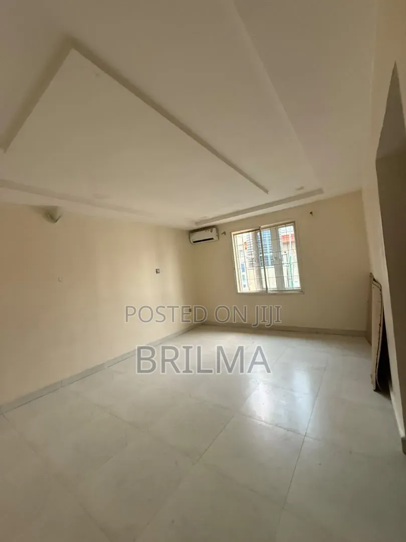 4bdrm Duplex in Kado for sale