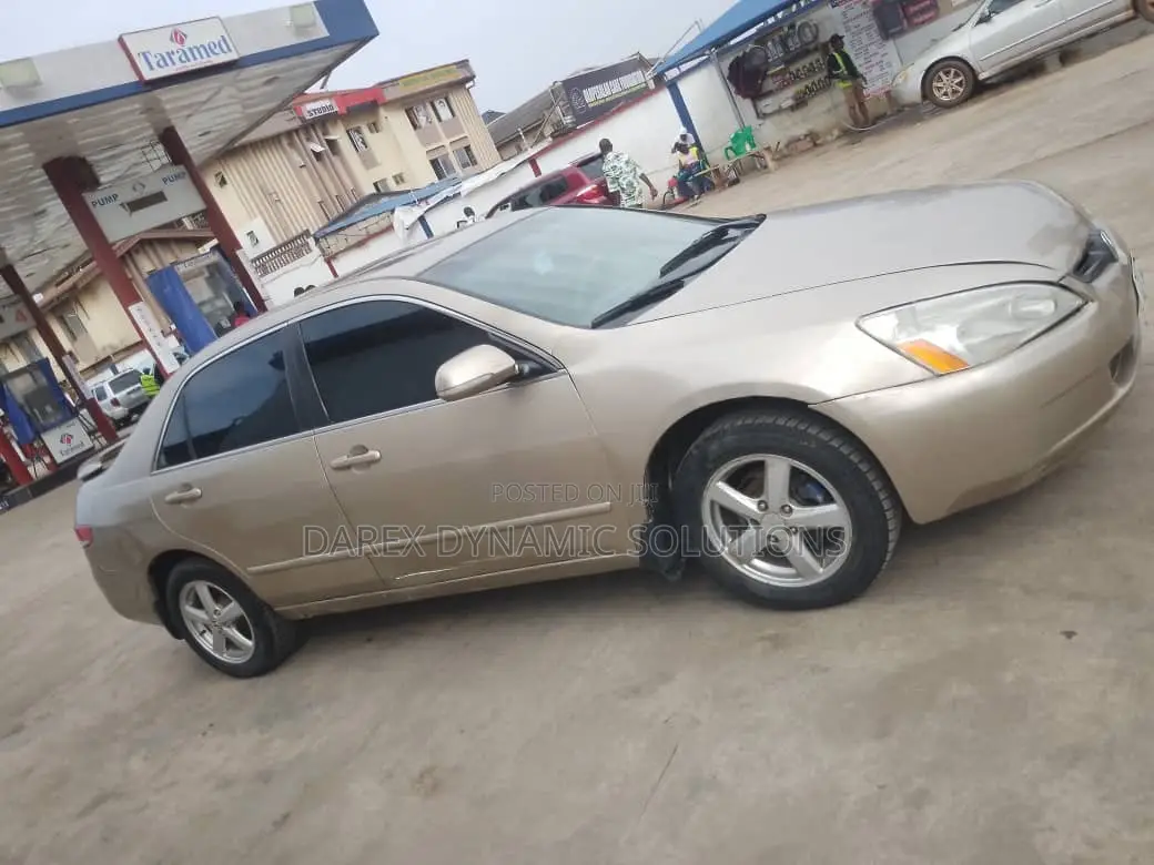 Honda Accord Automatic 2004 Gold