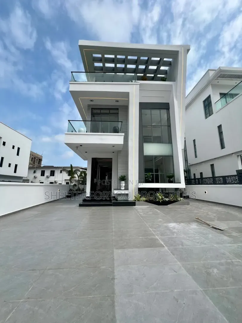 5bdrm Duplex in Osapa london for sale