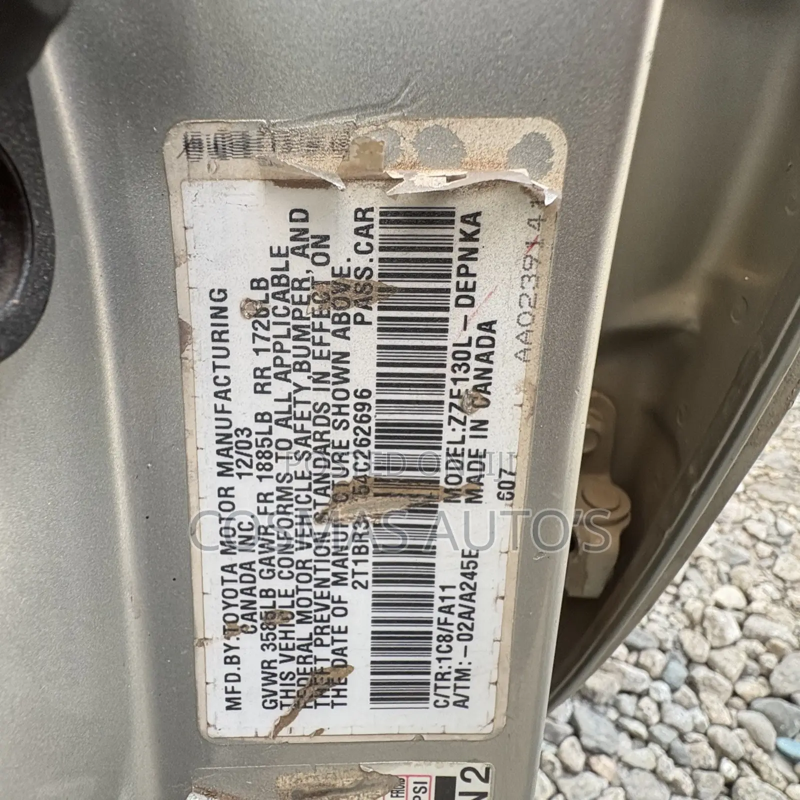 Toyota Corolla LE 2004 Gold