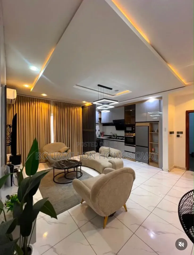 2bdrm Apartment in Ikate Lekki Lagos for rent