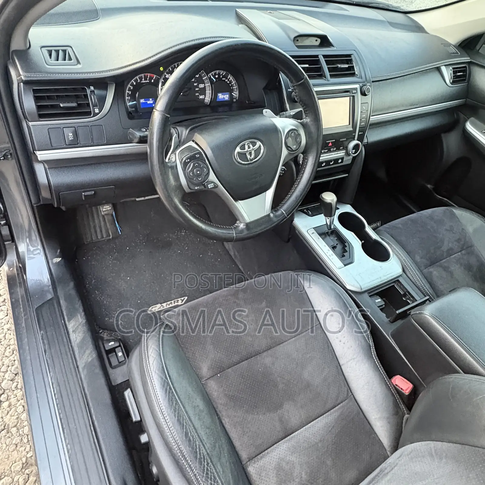 Toyota Camry SE 4dr Sedan (2.5L 4cyl 6A) 2012 Gray