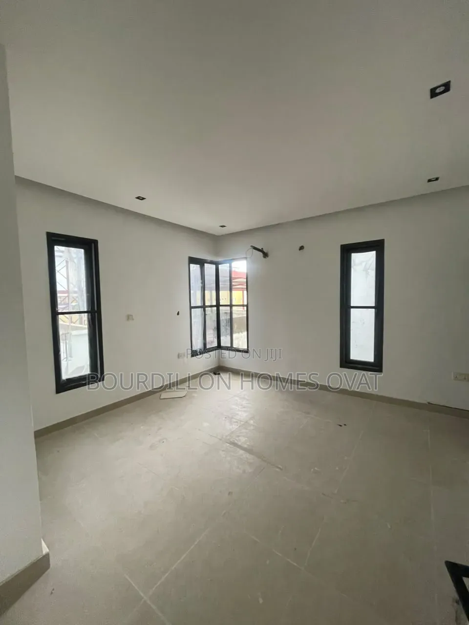4bdrm Duplex in Lekki Phase 1 for sale