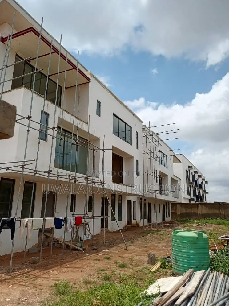 Furnished 2bdrm Duplex in Gaduwa for sale