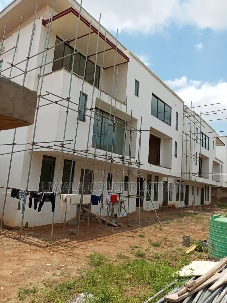 Furnished 2bdrm Duplex in Gaduwa for sale