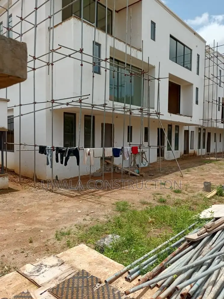 Furnished 2bdrm Duplex in Gaduwa for sale