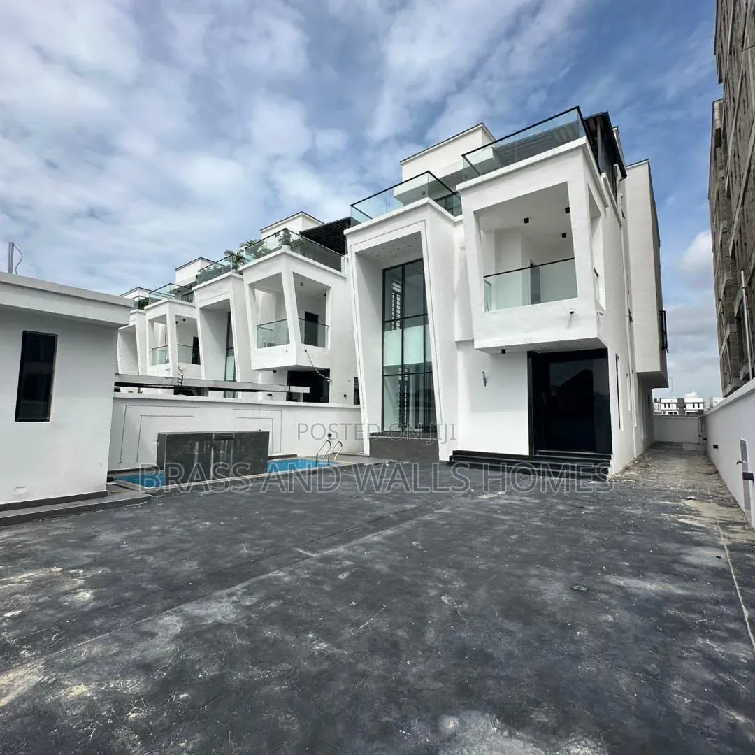 Furnished 5bdrm Duplex in Lekki Phase 1 for sale